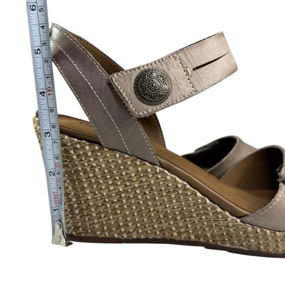 Cobb Hill New Balance wedge sandals shoes women’s size 10 taupe gray/beige